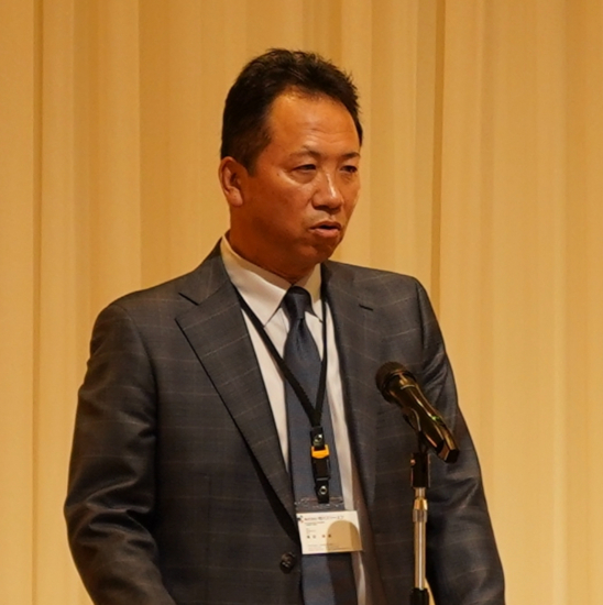 鷹田康雄の写真